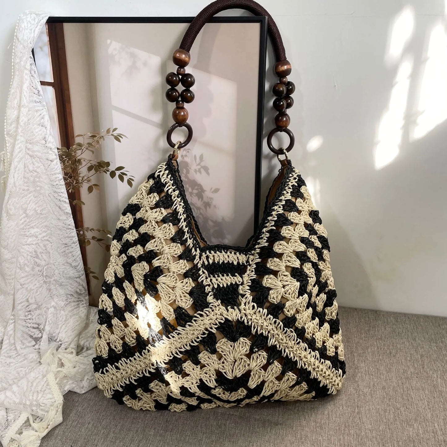 Handcrafted Versatile Woven Bag - Lightweight Crochet Straw Shoulder Bag for Beach and Vacation Use
