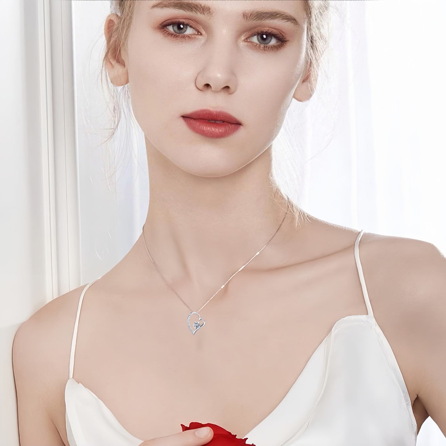Collar Corazón con Zirconia | Oro Blanco y Oro Amarillo